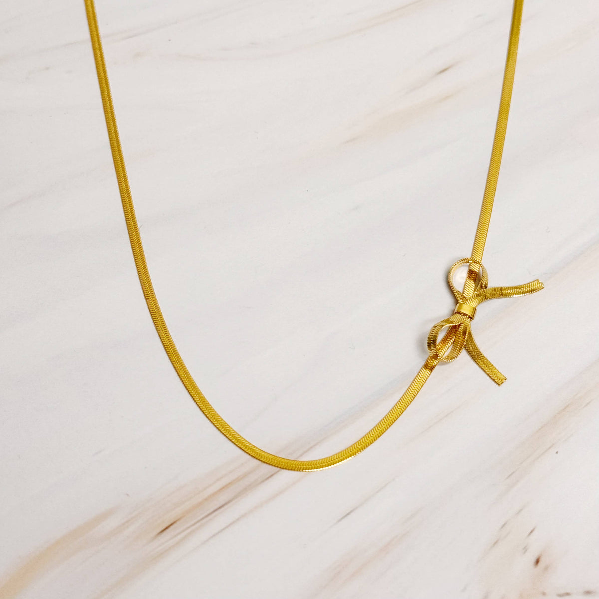 Herringbone Chain Bow Necklace