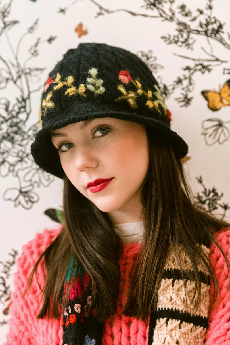 French Knot Meadow Brim Hat - Black